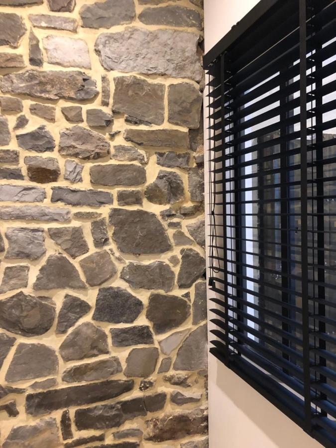 Namur A Mur Esterno foto